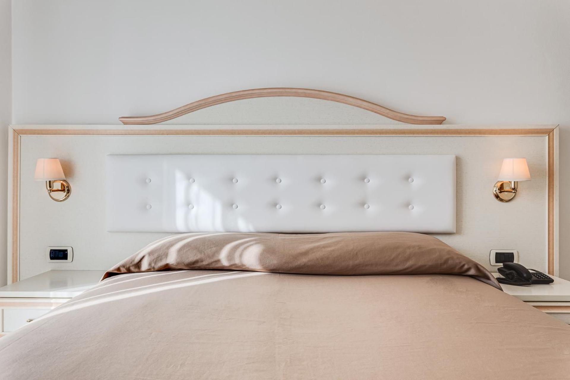 Hotel Buratti Cervia Kültér fotó